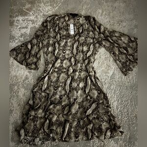 Bell sleeve snakeskin dress